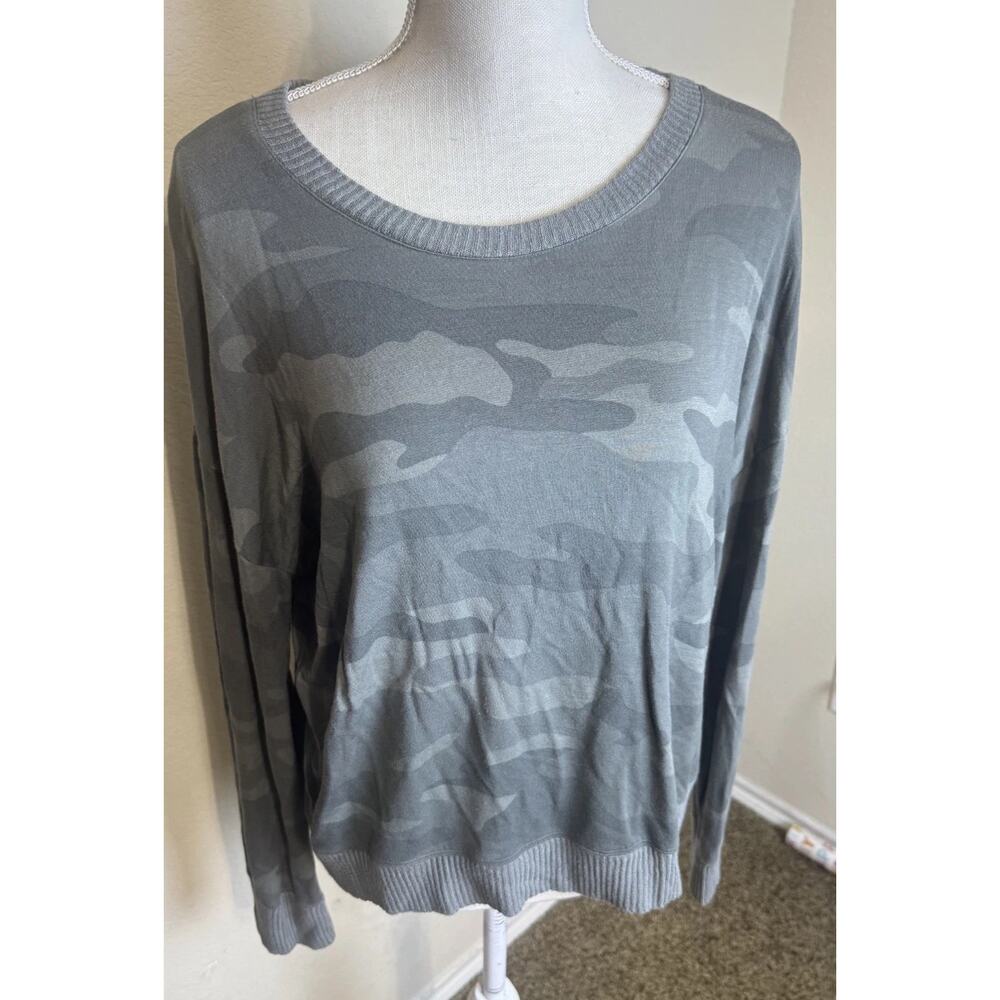 Splendid camo sweatshirt top womens L super soft long sleeve green grunge